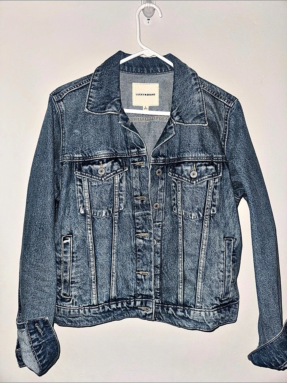 Lucky Brand Classic Denim jean Jacket light  Blue Stonewash Large